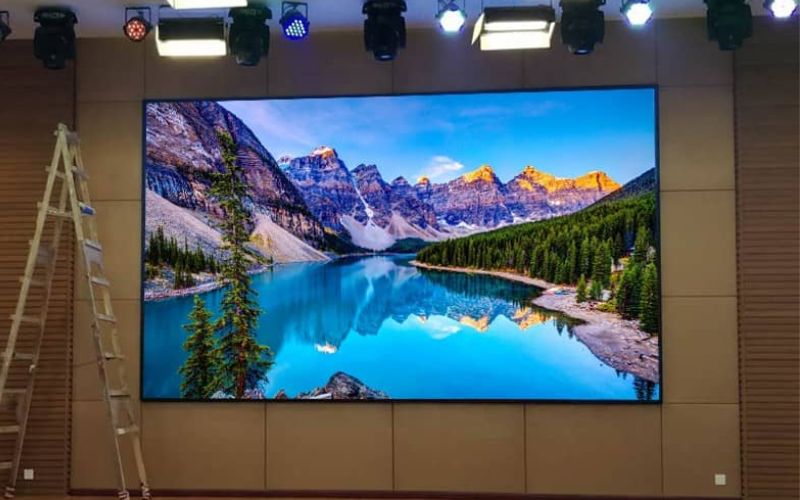 Đặc điểm ứng dụng thường thấy của màn hình LED trong hội trường