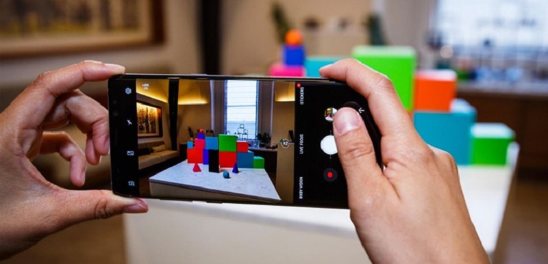 Zoom quang học là gì? Đặc điểm và các ứng dụng nổi bật