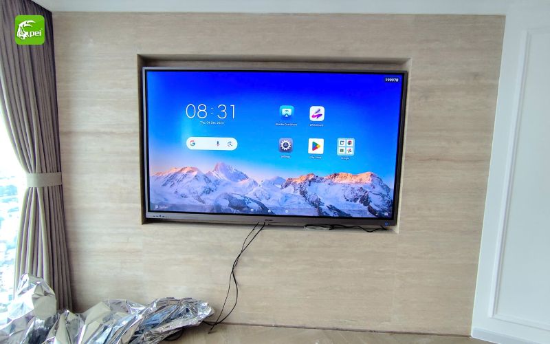 Dự án lắp đặt màn hình tương tác DS-D5C86RB/A tại Công ty BĐS Đại Kim Long