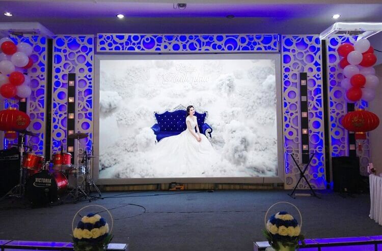 Màn hình led đám cưới siêu rẻ