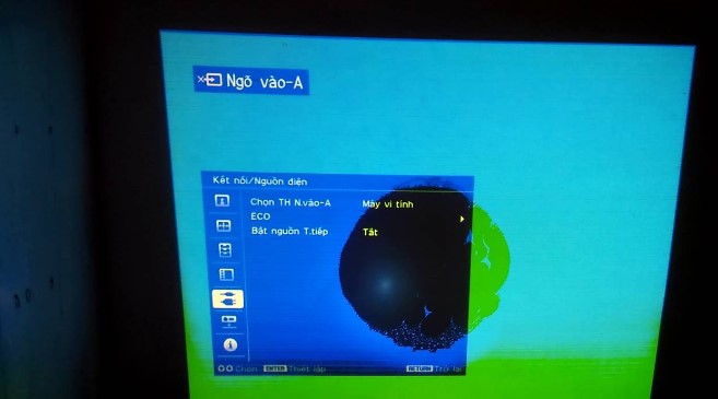 Ảnh: Lỗi máy chiếu xuất hiện hình thang 