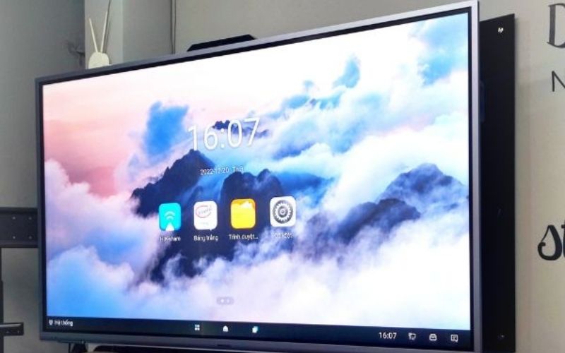 Ảnh: So sánh màn hình Hikvision với các thương hiệu khác