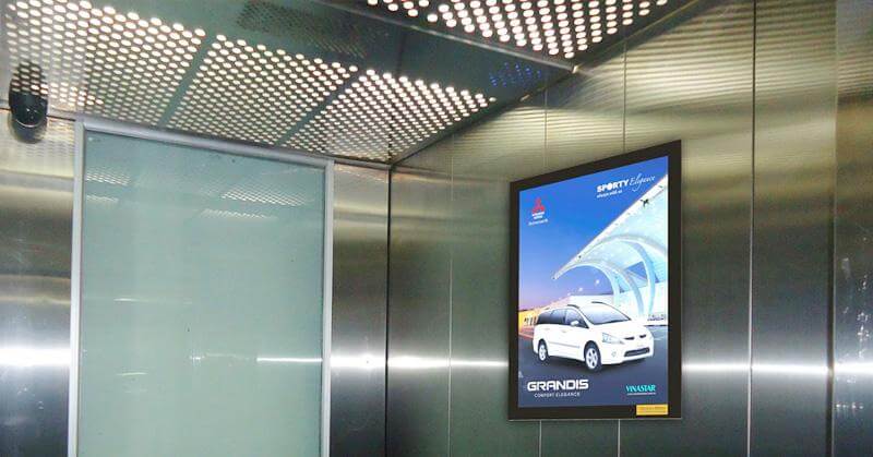 Có bao nhiêu loại màn hình led quảng cáo trong thang máy hiện nay?