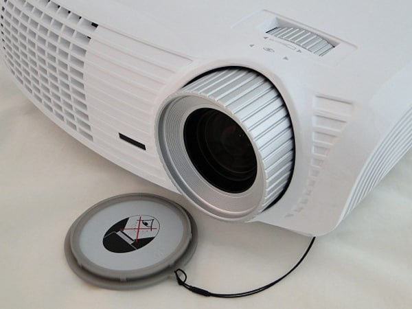Máy chiếu mới mua về lần đầu sử dụng